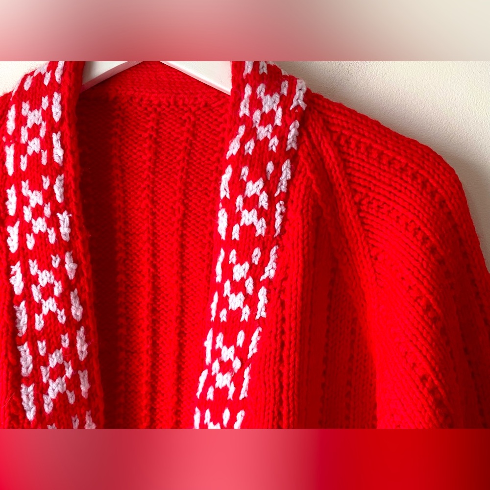 Bright red knit open front cardigan with white knit pattern - Picture 7 of 12